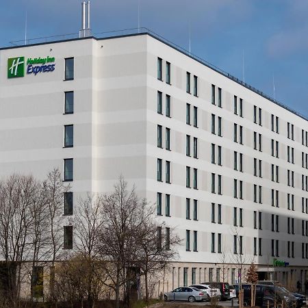Holiday Inn Express - Munich North By Ihg Exterior photo
