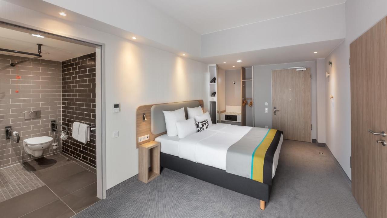 Holiday Inn Express - Munich North By Ihg Exterior photo