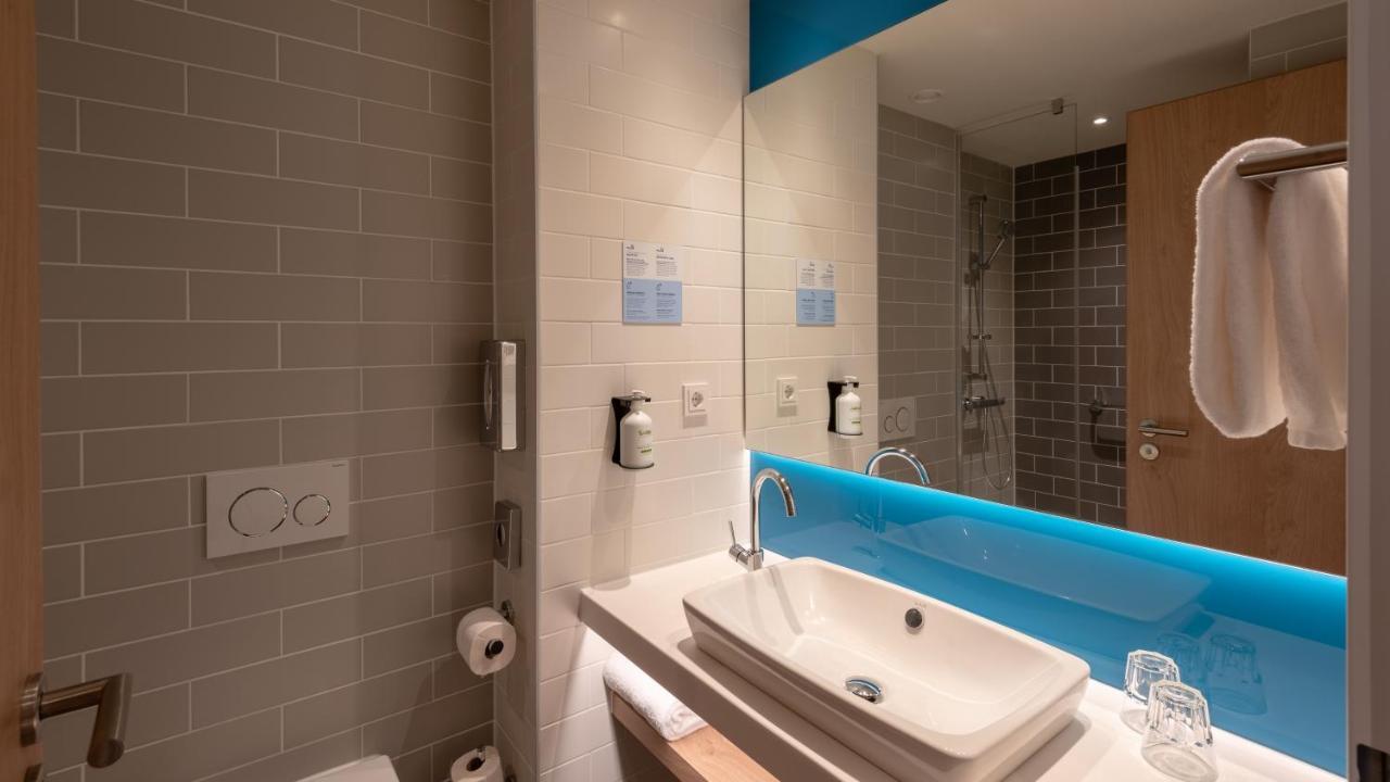 Holiday Inn Express - Munich North By Ihg Exterior photo
