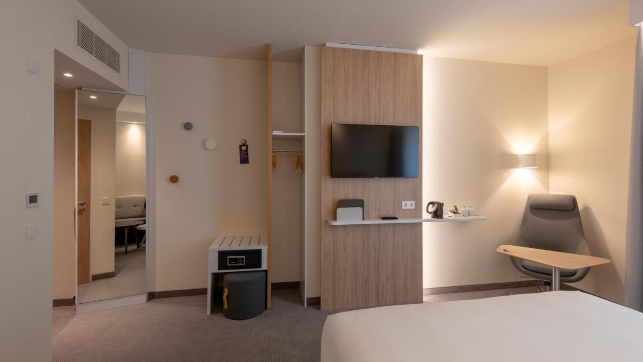 Holiday Inn Express - Munich North By Ihg Exterior photo