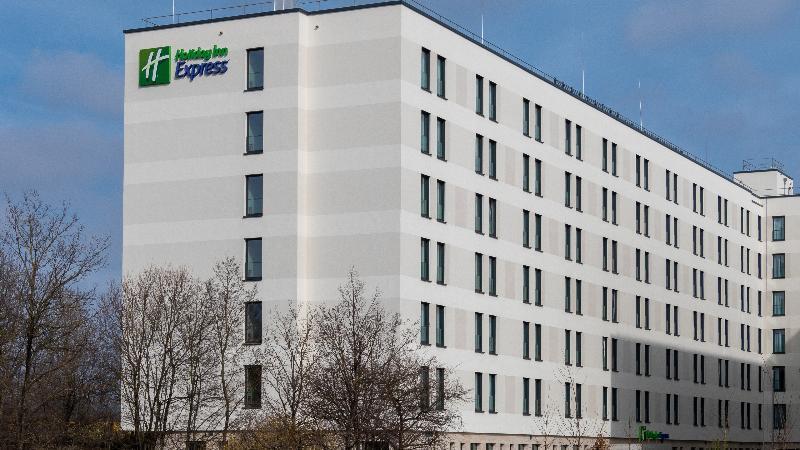 Holiday Inn Express - Munich North By Ihg Exterior photo